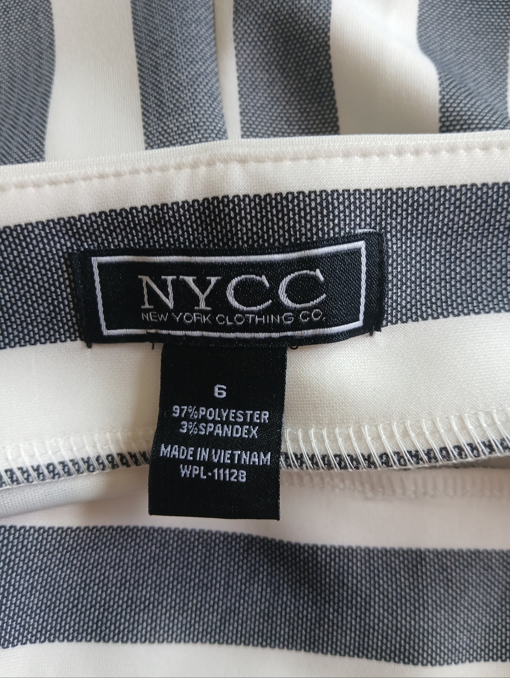 NYCC Size 6 Striped Tie-Waist Women’s Shorts - Light Blue & Navy - Picture 2 of 6
